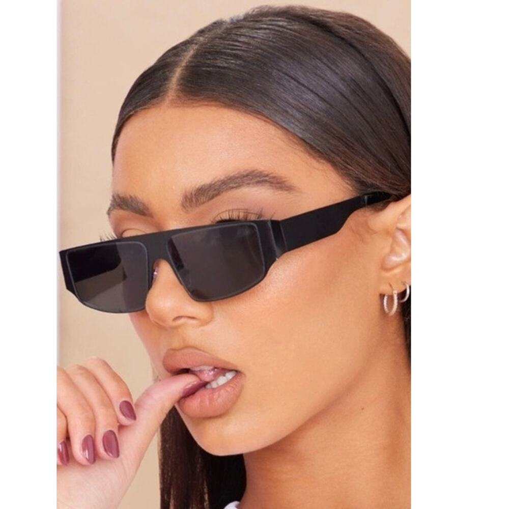NWT PrettyLittleThings Black Matte Metal Frame Slim Rectangular Visor Sunglasses